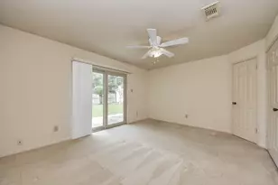 9423 Garden Bridge St, Houston, TX 77075 - Photo 19