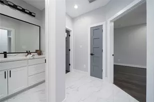 17923 Pinto Cir, Houston, TX 77090 - Photo 9