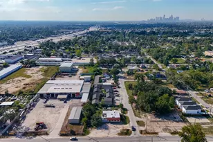 8814 Manus St, Houston, TX 77093 - Photo 15