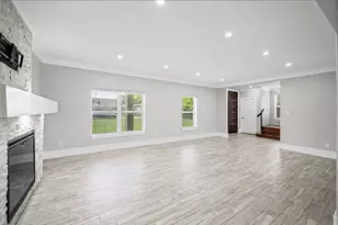 12430 Pecan Ct, Houston, TX 77013 - Photo 5