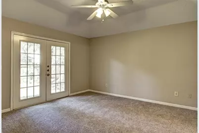 11 Cottage Grove Place, The Woodlands, TX 77381 - Photo 11