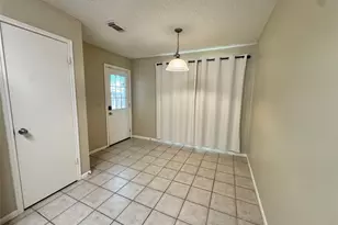 11 Cottage Grove Pl, The Woodlands, TX 77381 - Photo 15