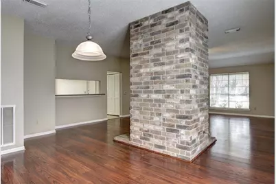 11 Cottage Grove Place, The Woodlands, TX 77381 - Photo 7