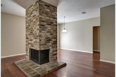 11 Cottage Grove Place, The Woodlands, TX 77381 - Photo 5