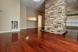 11 Cottage Grove Pl, The Woodlands, TX 77381 - Photo 5