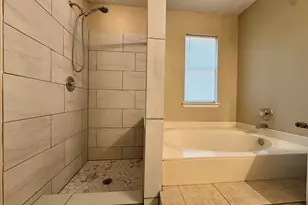 11 Cottage Grove Pl, The Woodlands, TX 77381 - Photo 19