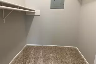 10049 Westpark Dr, Houston, TX 77042 - Photo 29