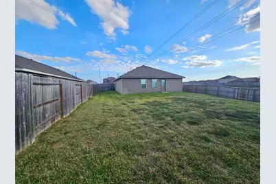 4203 Barrington Cove Lane, Baytown, TX 77521 - Photo 9