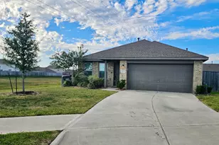 4203 Barrington Cove Ln, Baytown, TX 77521 - Photo 1