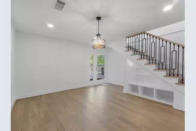 10514 Emnora Lane, Houston, TX 77043 - Photo 3
