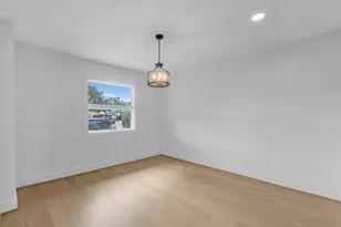 10514 Emnora Ln, Houston, TX 77043 - Photo 5