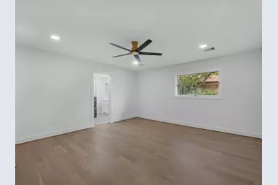 10514 Emnora Lane, Houston, TX 77043 - Photo 9