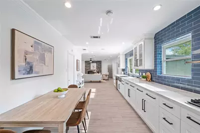 9022 Quebec Drive, Houston, TX 77096 - Photo 19