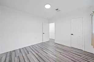 9022 Quebec Dr, Houston, TX 77096 - Photo 39