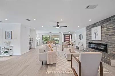 9022 Quebec Drive, Houston, TX 77096 - Photo 25