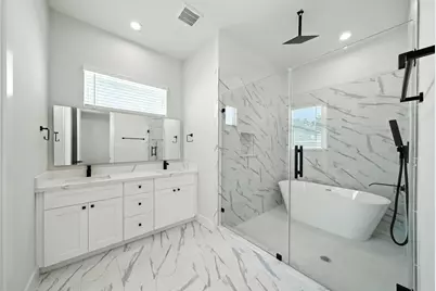 2304 Hoskins Drive #D, Houston, TX 77080 - Photo 3