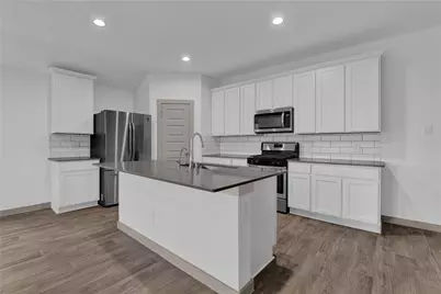 410 Turtle Oak Lane, Baytown, TX 77523 - Photo 9