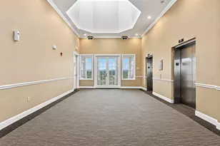 7575 Kirby Dr, Houston, TX 77030 - Photo 5