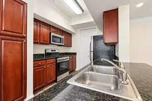 7575 Kirby Dr, Houston, TX 77030 - Photo 21