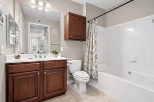 7575 Kirby Dr, Houston, TX 77030 - Photo 9