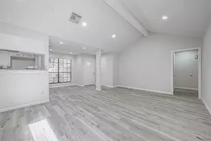 4907 Fox Hollow Blvd, Spring, TX 77389 - Photo 3