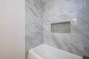 4907 Fox Hollow Blvd, Spring, TX 77389 - Photo 7