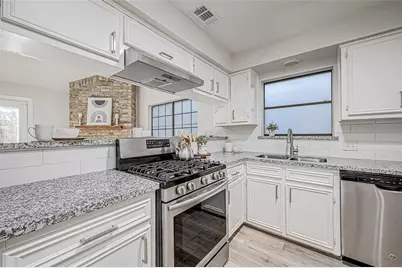 4907 Fox Hollow Boulevard, Spring, TX 77389 - Photo 5