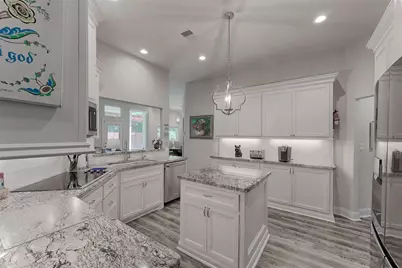 756 Holly Springs Drive, Conroe, TX 77302 - Photo 5