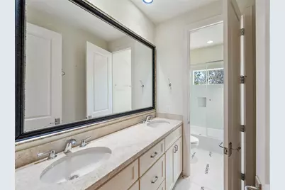 18 Wooded Park Place, The Woodlands, TX 77380 - Photo 33