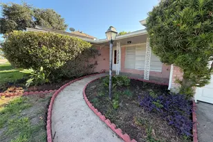 2015 51st St, Galveston, TX 77551 - Photo 1