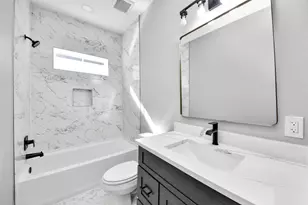 8121 Venus St, Houston, TX 77088 - Photo 27