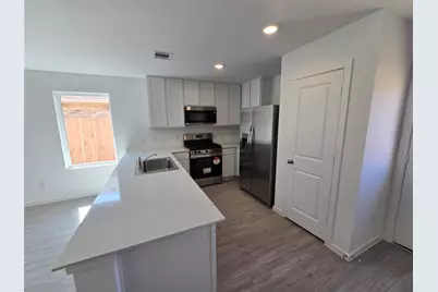 5023 Wild Bergamot Court, Needville, TX 77461 - Photo 7