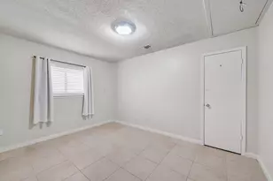 13234 Carvel Ln, Houston, TX 77083 - Photo 7