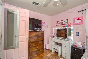 981 S Victory Dr, Houston, TX 77088 - Photo 25