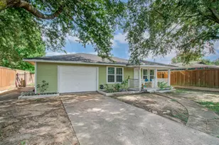 981 S Victory Dr, Houston, TX 77088 - Photo 5