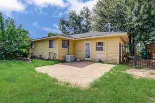 981 S Victory Dr, Houston, TX 77088 - Photo 33