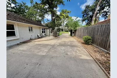 602 Patchester Drive, Houston, TX 77079 - Photo 39