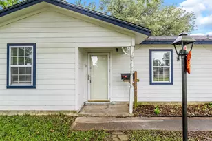 8745 Kimberly Dr, Beaumont, TX 77707 - Photo 3