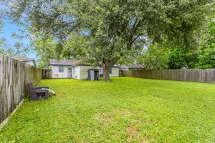 8745 Kimberly Dr, Beaumont, TX 77707 - Photo 17