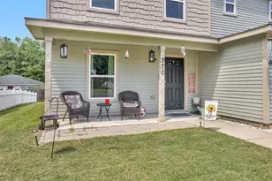 370 Goldenrod, Livingston, TX 77351 - Photo 3