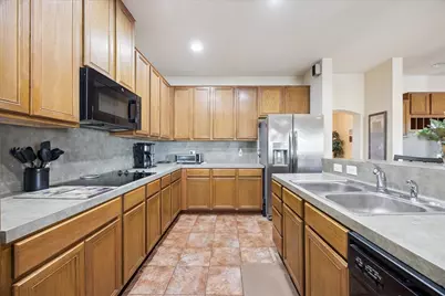 1281 Private Road 7037, Lexington, TX 78947 - Photo 7