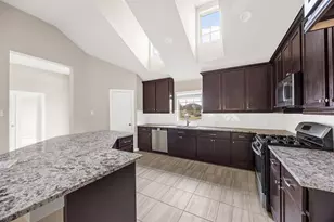 8510 Amber Bend Dr, Baytown, TX 77521 - Photo 11