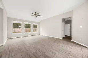 8510 Amber Bend Dr, Baytown, TX 77521 - Photo 7