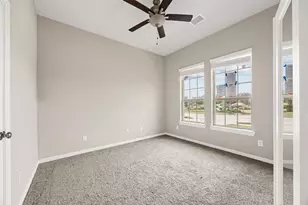 8510 Amber Bend Dr, Baytown, TX 77521 - Photo 5