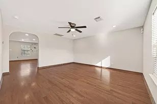 16903 Jeanna Ridge Ct, Houston, TX 77083 - Photo 15