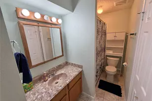 725 E Plum St, Angleton, TX 77515 - Photo 13