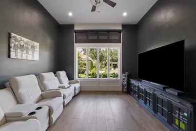 1705 Oakland Drive, Mission, TX 78573 - Photo 11