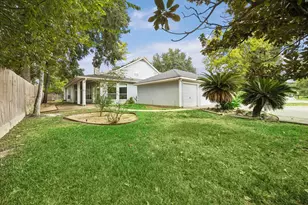 1203 Bingle Rd, Houston, TX 77055 - Photo 23