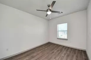 1938 Knoll St, Houston, TX 77080 - Photo 15