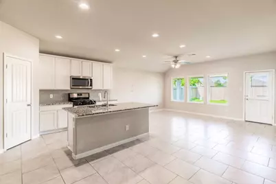 7558 Highland Chase Drive, Richmond, TX 77407 - Photo 3